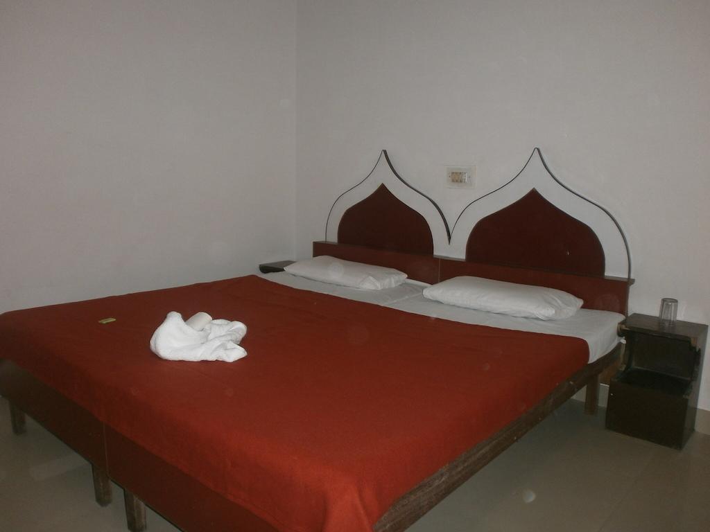 Hotel Safari Агра Стая снимка