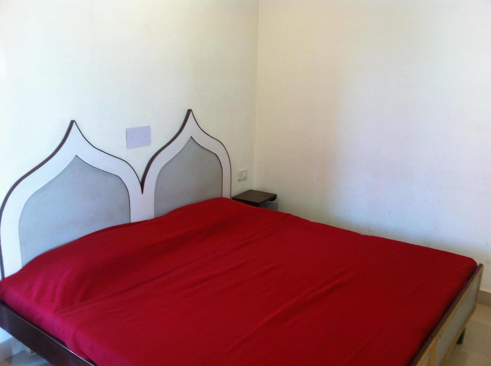 Hotel Safari Агра Екстериор снимка